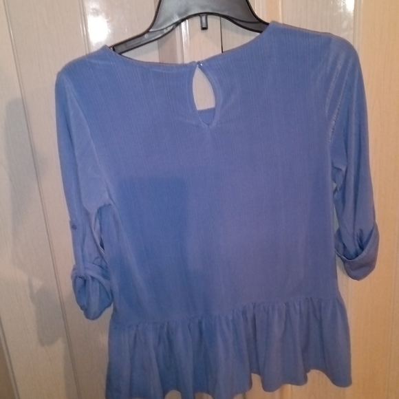 Apt. 9 Blue Blouse size XS! Excellent condition! - Picture 3 of 3